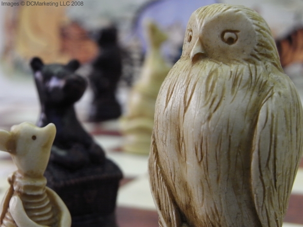 Winnie the Pooh Plain Theme Chess Set - Including Chess Board